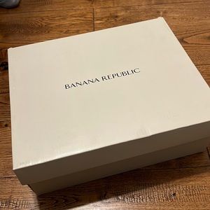 Banana Republic Women’s Aniya New Bronze Sandals